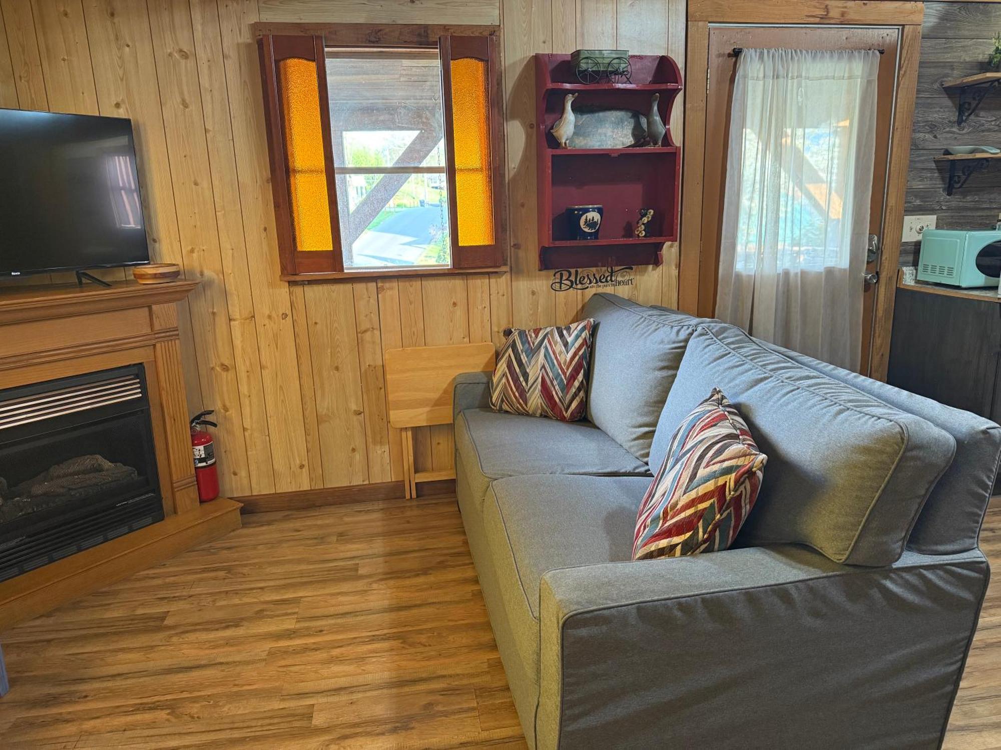 Cozy Cabin Walking Distance To Parkway! Pigeon Forge Eksteriør billede